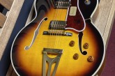 Gibson Custom Crimson Super 400-CES Vintage Sunburst-2.jpg